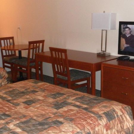 Stampeder Inn Ponoka Kamer foto